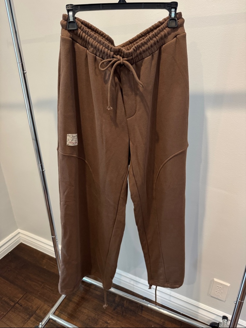 NWOT Women's Brown Drawstring Jogger Pants